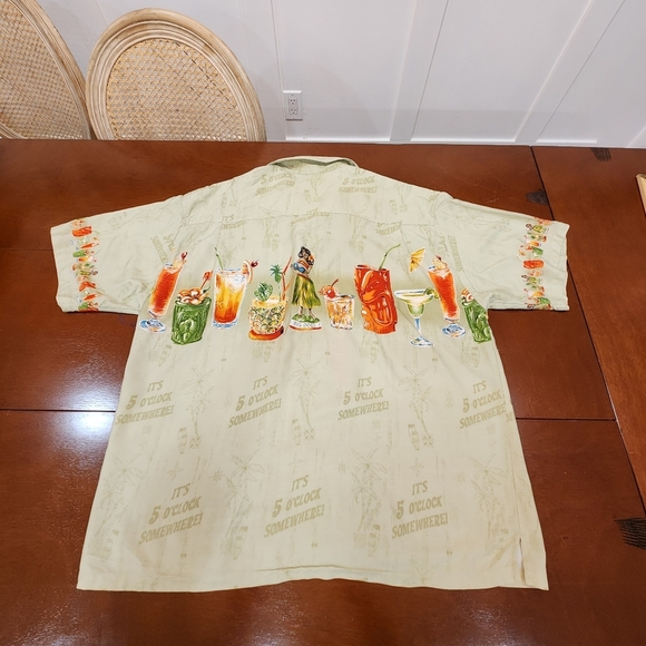 Big Dogs Hawaiian Button Up Shirt Mens L It's 5 O'Clock Somewhere Rayon AOP - Picture 2 of 11